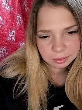 Zuli Kiska online show from 13, 10, 2025