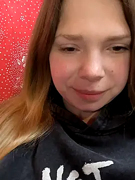 Zuli Kiska online show from 25, 4, 2026