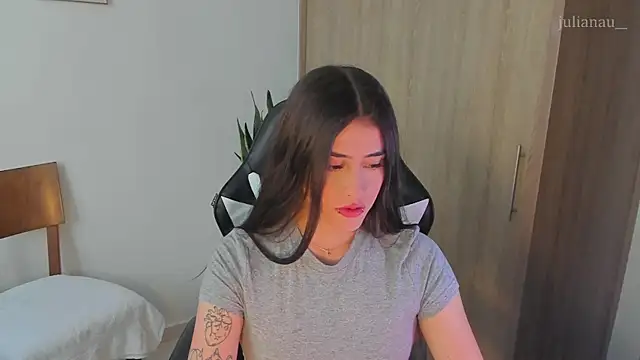 iriswest  online show from 14, 12, 2024