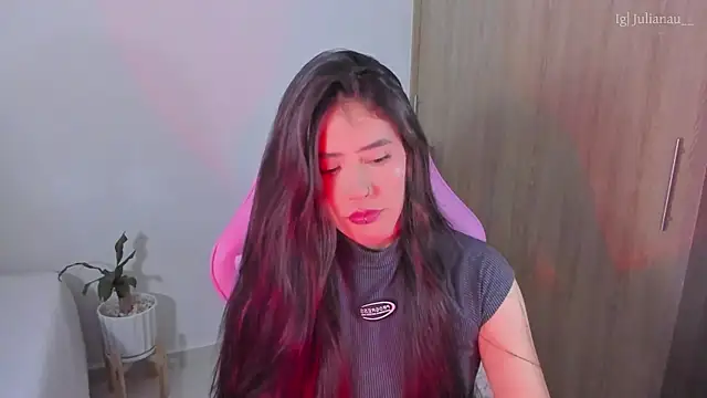 iriswest  online show from 22, 2, 2025