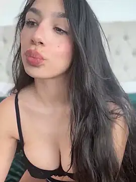 Snapshot of LoveLillyy chatting on 22, 1, 2025 LoveLillyy online show from 22, 1, 2025