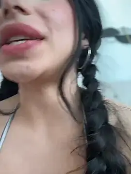 Snapshot of LoveLillyy chatting on 28, 1, 2025 LoveLillyy online show from 28, 1, 2025