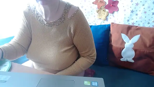 QueenLana online show from 24, 4, 2026