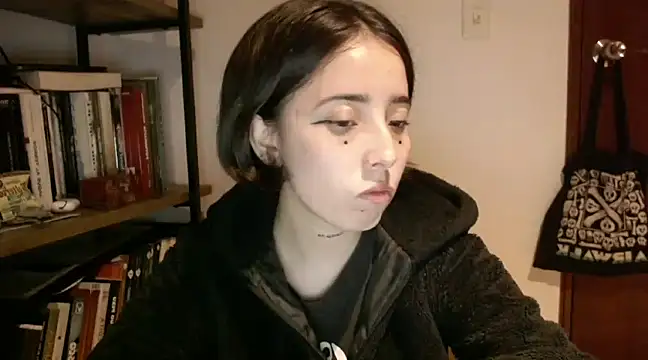 babyluna 8 8 online show from 4, 3, 2025