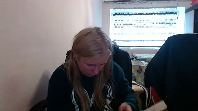 PeterAndJen online show from 27, 4, 2026