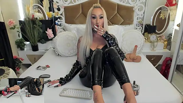 Snapshot of hotgirlsmoking_69xxx chatting on 12, 9, 2025 hotgirlsmoking 69xxx online show from 12, 9, 2025