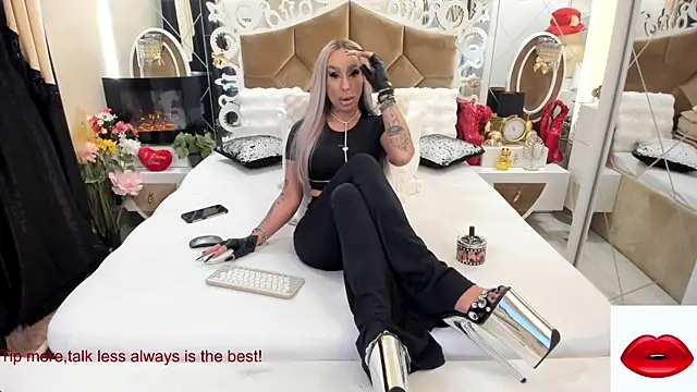 Snapshot of hotgirlsmoking_69xxx chatting on 3, 12, 2025 hotgirlsmoking 69xxx online show from 3, 12, 2025