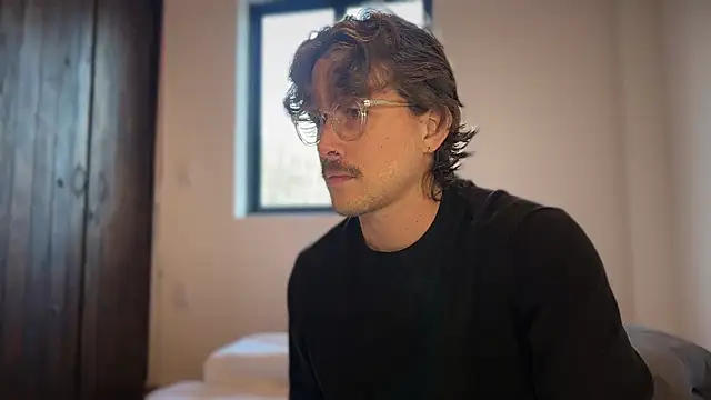 mcklister kinky feets online show from 25, 4, 2026