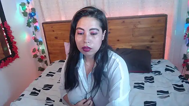 NikkieMilky online show from 8, 4, 2026