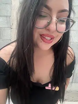 Snapshot of MileyGia chatting on 28, 6, 2026 MileyGia online show from 28, 6, 2026