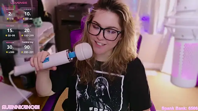 JennKenobi online show from 25, 2, 2025