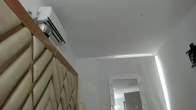 briana wonder69xxx online show from 27, 4, 2026