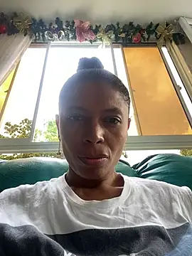 Snapshot of angelica_af chatting on 13, 12, 2024 angelica af online show from 13, 12, 2024