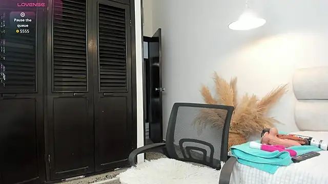 Snapshot of angelica_af chatting on 6, 10, 2025 angelica af online show from 6, 10, 2025