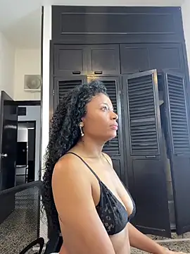 Snapshot of angelica_af chatting on 8, 10, 2025 angelica af online show from 8, 10, 2025