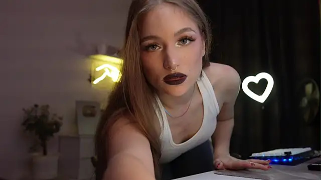 MrsTenderBeast online show from 14, 9, 2025