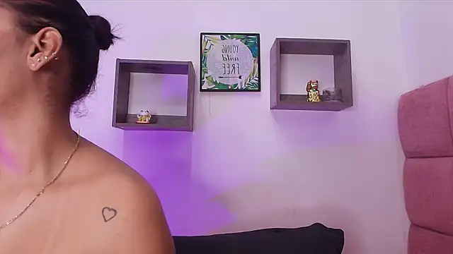 lorrayne  online show from 13, 2, 2025