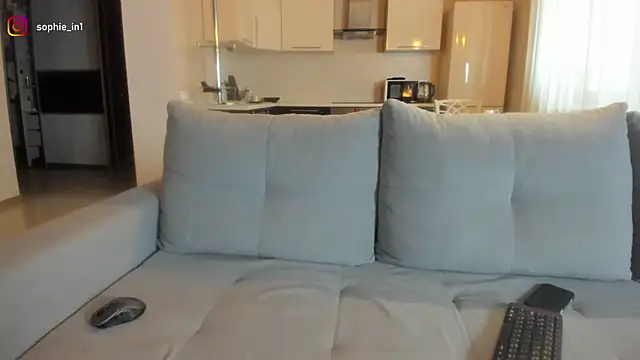  in yan online show from 13, 10, 2025