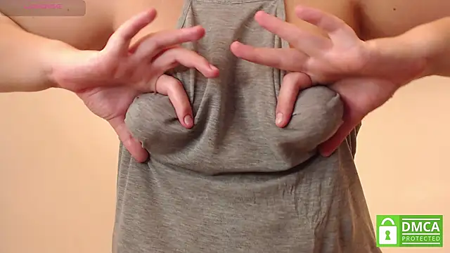 Snapshot of mollywayne chatting on 27, 12, 2024 mollywayne online show from 27, 12, 2024