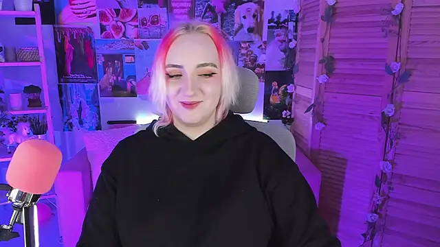 Snapshot of AsheLucker chatting on 13, 2, 2025 AsheLucker online show from 13, 2, 2025