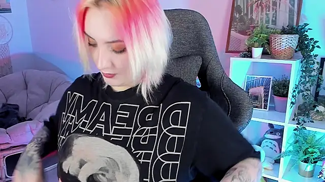 Snapshot of AsheLucker chatting on 3, 3, 2025 AsheLucker online show from 3, 3, 2025