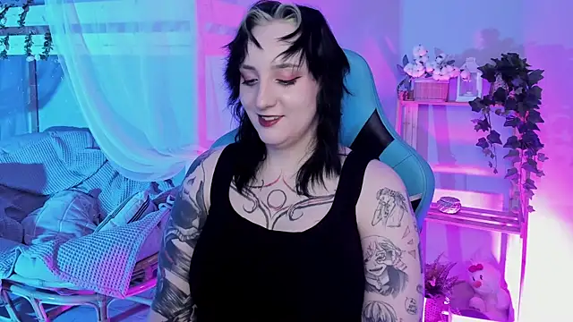 Snapshot of AsheLucker chatting on 8, 10, 2025 AsheLucker online show from 8, 10, 2025