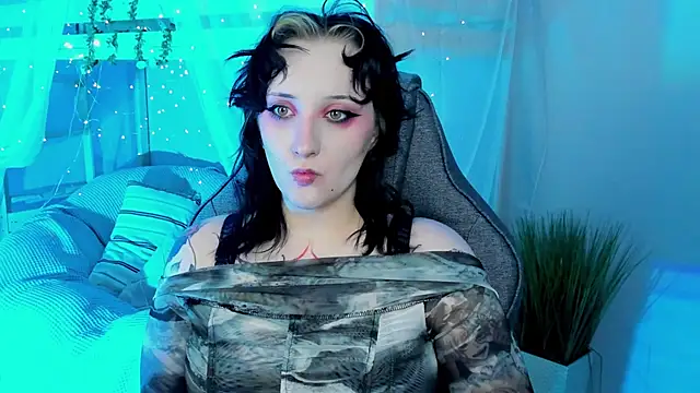 Snapshot of AsheLucker chatting on 9, 11, 2025 AsheLucker online show from 9, 11, 2025