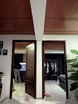 Snapshot of Ambar_pe_ chatting on 2, 11, 2025 Ambar pe online show from 2, 11, 2025