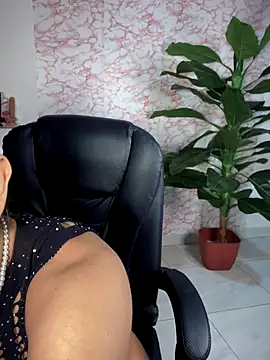 Snapshot of Ambar_pe_ chatting on 26, 11, 2025 Ambar pe online show from 26, 11, 2025