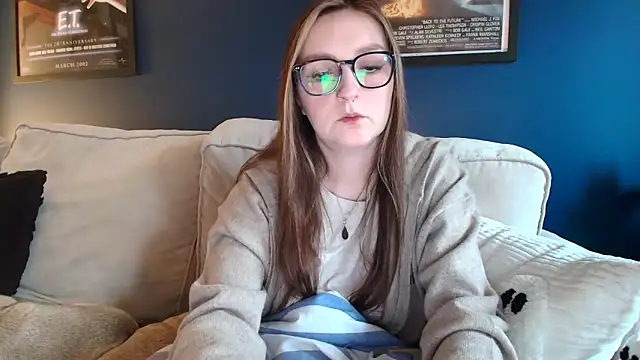 short sweetpea online show from 18, 11, 2025