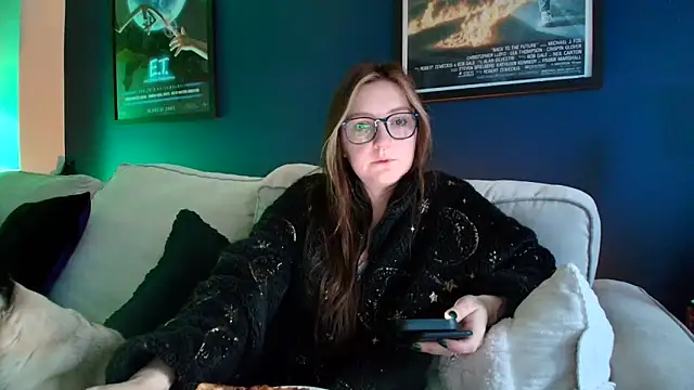 short sweetpea online show from 25, 11, 2025