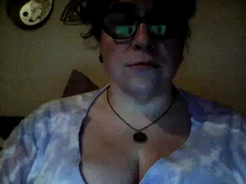 GothyBaby online show from 6, 1, 2025