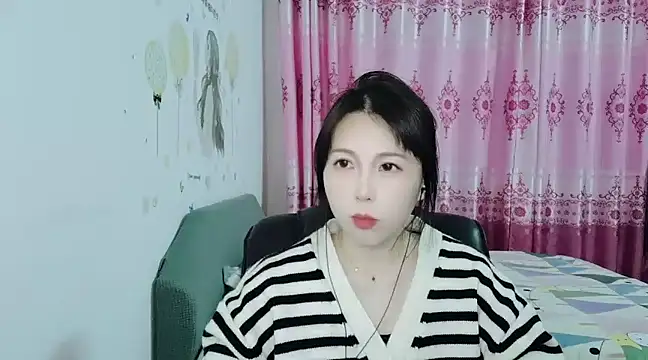 Sunset glow online show from 19, 1, 2025