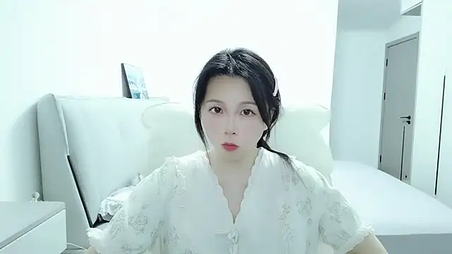 Sunset glow online show from 19, 4, 2026