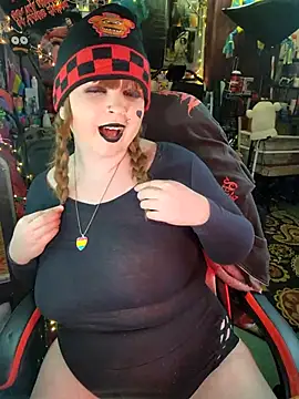 Snapshot of VelvetDiablo chatting on 3, 1, 2025 VelvetDiablo online show from 3, 1, 2025