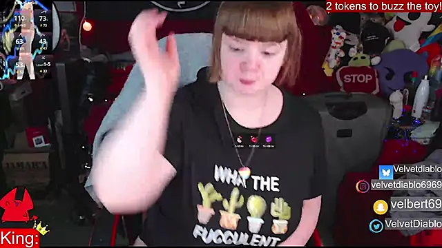 Snapshot of VelvetDiablo chatting on 7, 1, 2025 VelvetDiablo online show from 7, 1, 2025