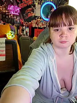 Snapshot of VelvetDiablo chatting on 1, 3, 2025 VelvetDiablo online show from 1, 3, 2025