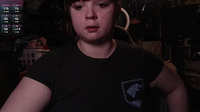 Snapshot of VelvetDiablo chatting on 4, 3, 2025 VelvetDiablo online show from 4, 3, 2025