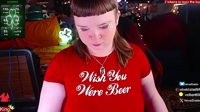 Snapshot of VelvetDiablo chatting on 11, 3, 2025 VelvetDiablo online show from 11, 3, 2025