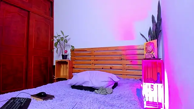 MaryJaneDove online show from 8, 6, 2026