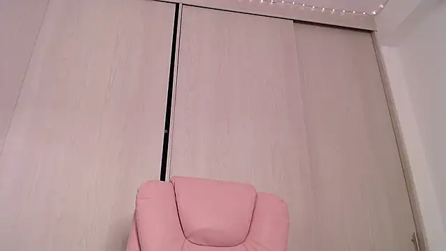 darkcandy666 online show from 11, 3, 2025