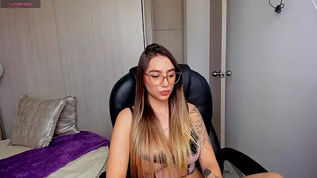 StacyConner online show from 21, 10, 2025