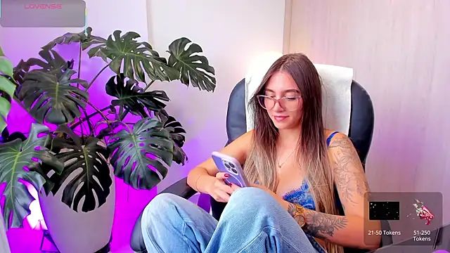 StacyConner online show from 18, 7, 2026