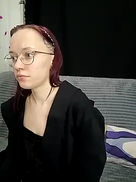 Aelita bb online show from 2, 3, 2025