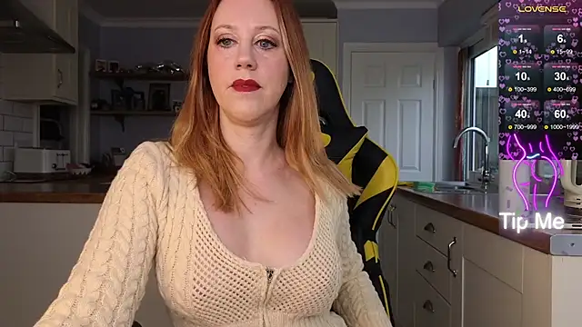 Snapshot of stripmequick chatting on 12, 2, 2025 stripmequick online show from 12, 2, 2025