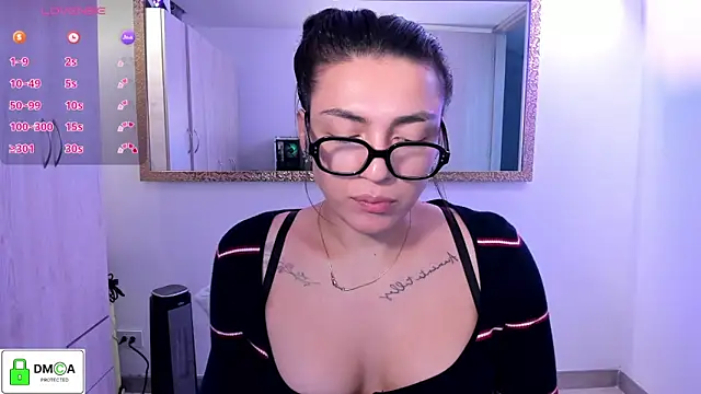 Snapshot of EricaVanderhill chatting on 14, 6, 2026 EricaVanderhill online show from 14, 6, 2026