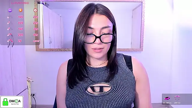 Snapshot of EricaVanderhill chatting on 15, 7, 2026 EricaVanderhill online show from 15, 7, 2026