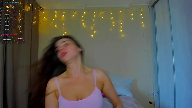 Bella Foryou online show from 12, 2, 2025