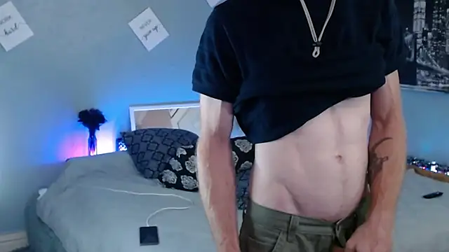 Snapshot of MaxRouger chatting on 5, 10, 2025 MaxRouger online show from 5, 10, 2025