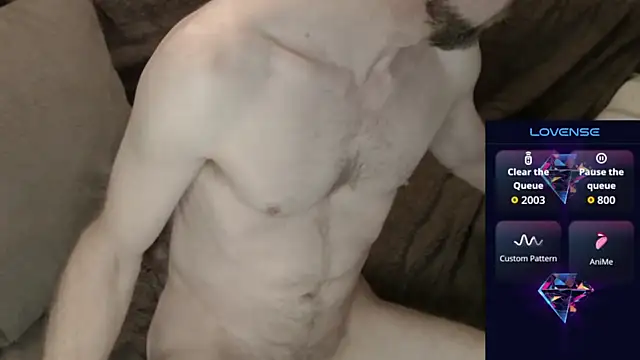 Snapshot of MaxRouger chatting on 9, 11, 2025 MaxRouger online show from 9, 11, 2025